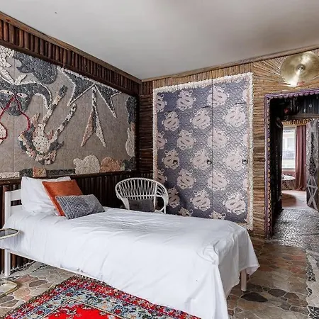 Black Chapel Apartamento